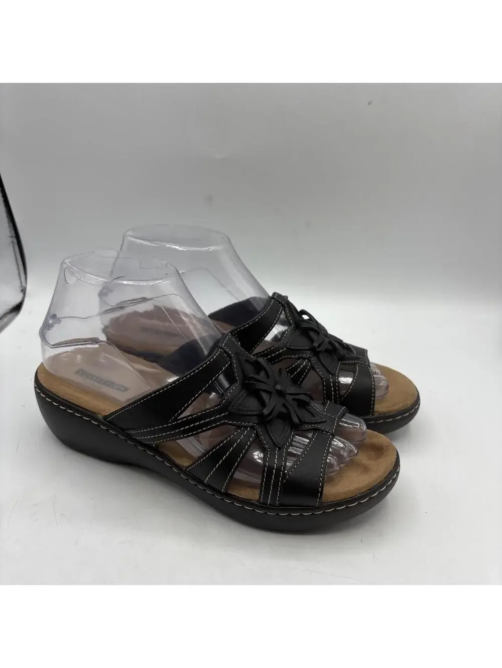 Clarks Delana Venna Comfort Sandals Cut Out Detail Women’s Size 7